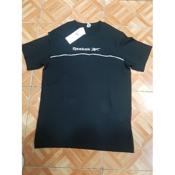 Kaos Reebok CL F Linear Tee