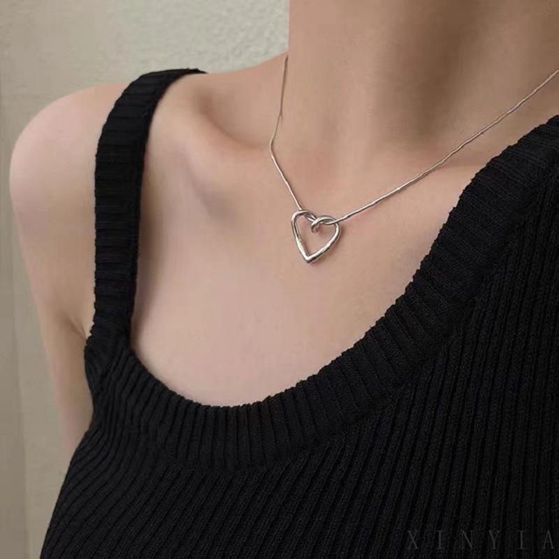 【Bayar di tempat】Kalung Titanium Wanita Fashion Hati Liontin Berlian Rantai Klavikula Aksesoris Kalung Cewek Korea Murah