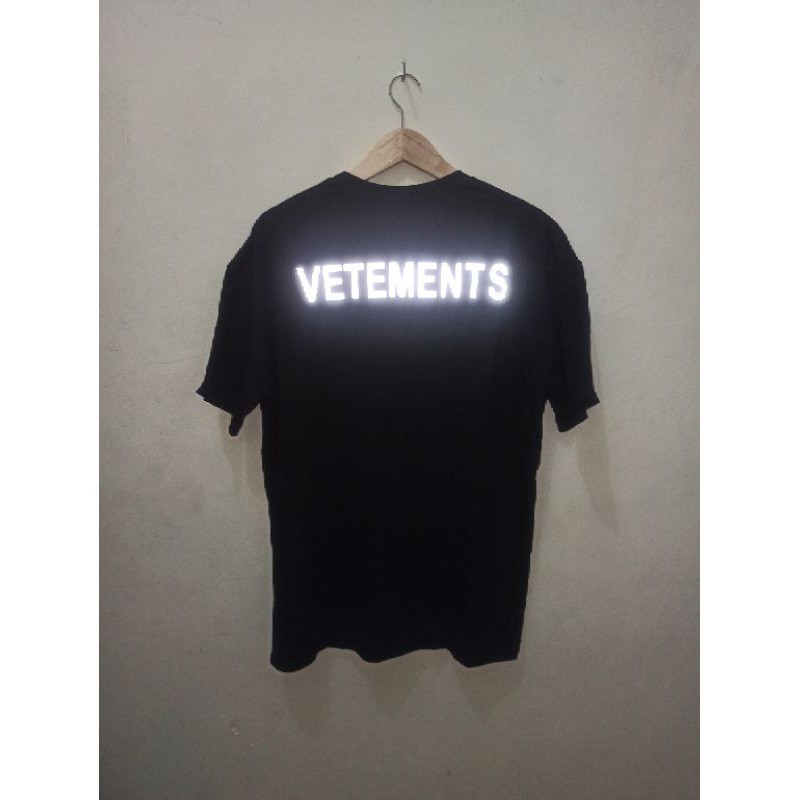 tshirt vetements staff