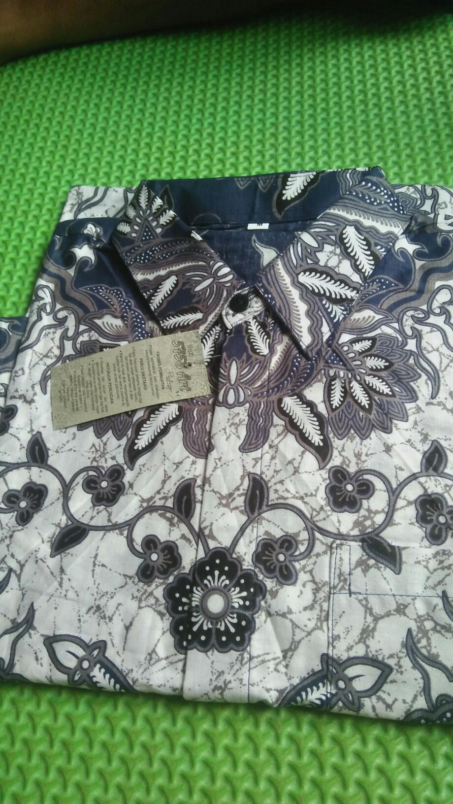 Batik Pria Lengan Panjang / Kemeja Batik Warna Navy / Baju Batik Pria Murah
