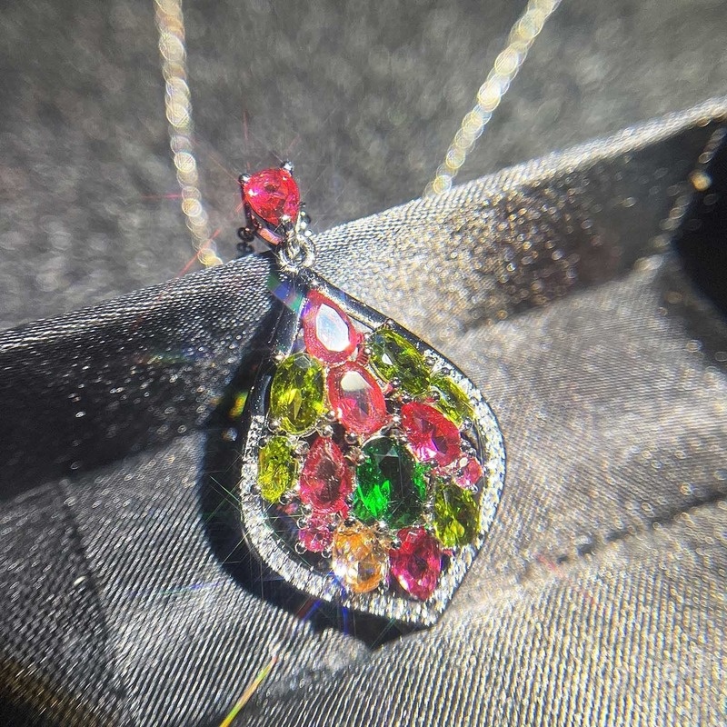 New Luxury Colorful Drop-Shaped Moissanite Necklace