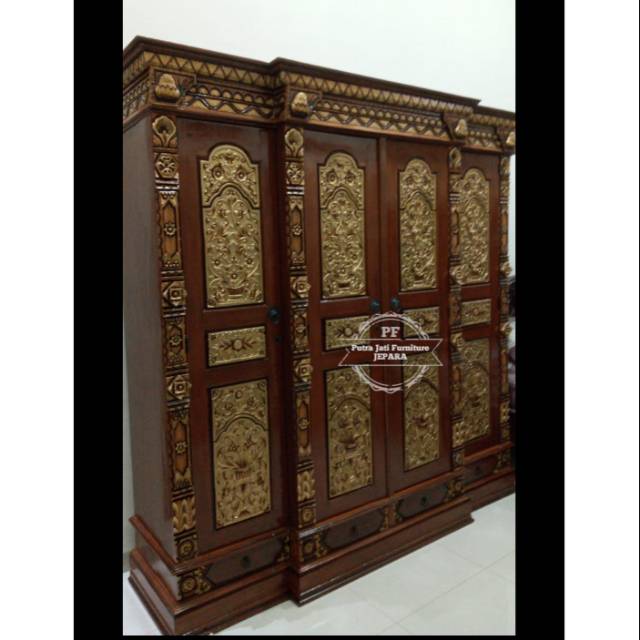Lemari pakaian jati ukir Jepara - Almari gebyok besar 4 pintu