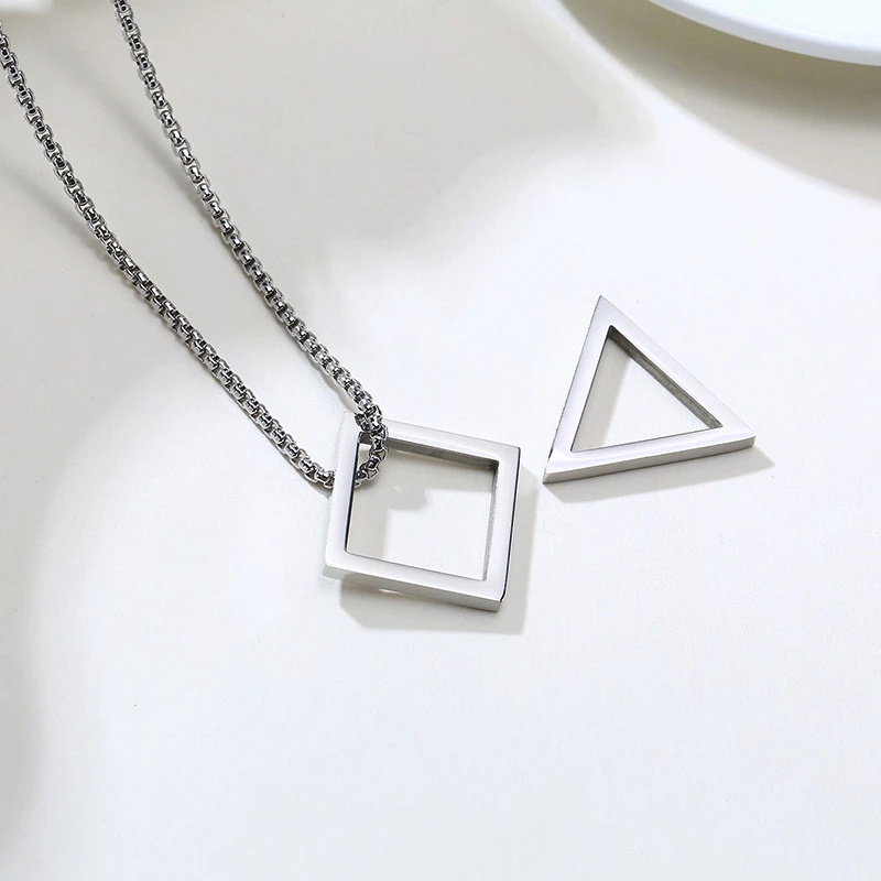 Liontin Logam Perhiasan Pesona Kalung Modern Populer Persegi Segitiga Geometris Susun Streetwear Kalung