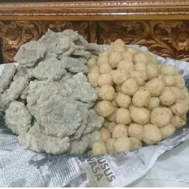 

Pempek / empek-empek Makan khas palembang