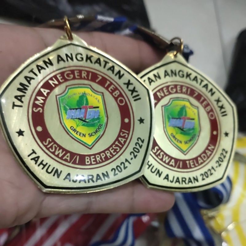 Kuningan etsa cet variasi stiker resin