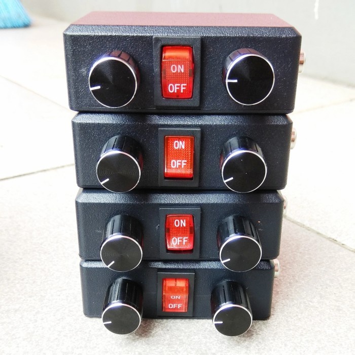 AMPLIFIER MINI PORTABLE 12VOLT ADAPTOR DAN AKI