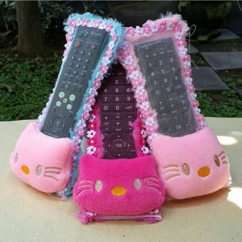 Sarung /Cover Remot TV KARAKTER