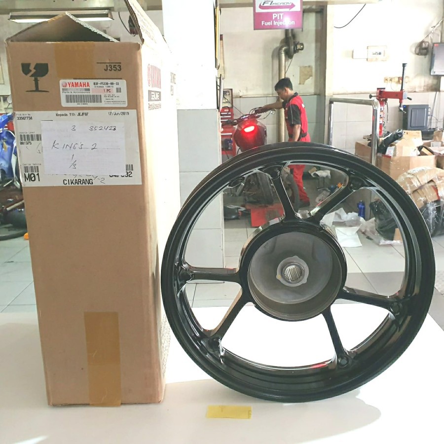 VELG BELAKANG LEXI HITAM YAMAHA