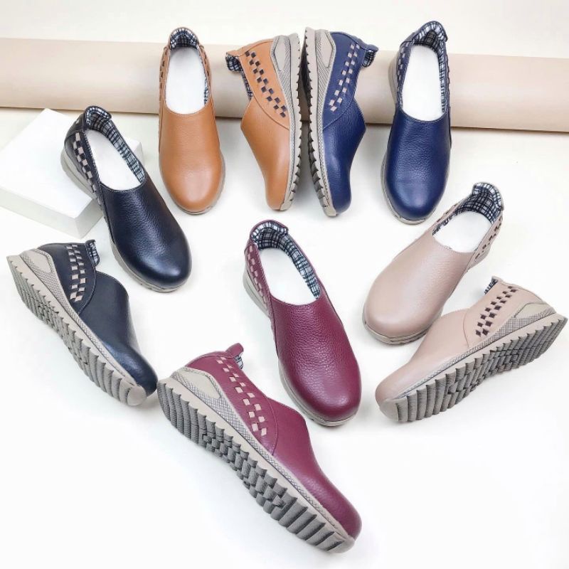 Sepatu Kulit Wanita / Sepatu Papirut Asli Garut Sukaregang