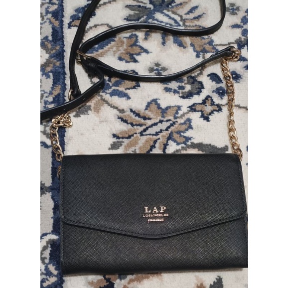 Tas sling LAP /channel/WPS/Lulu Casta  preloved