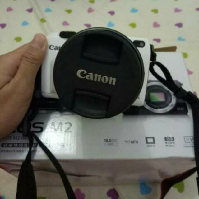 Jual Kamera mirrorless Canon M2 ada WiFi plus lens 18mm Shopee Indonesia