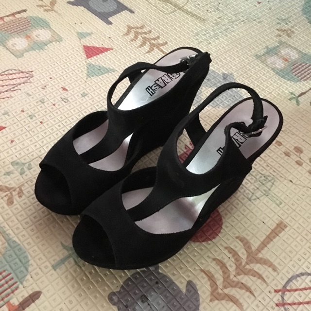 Sepatu Wedges Brash Payless