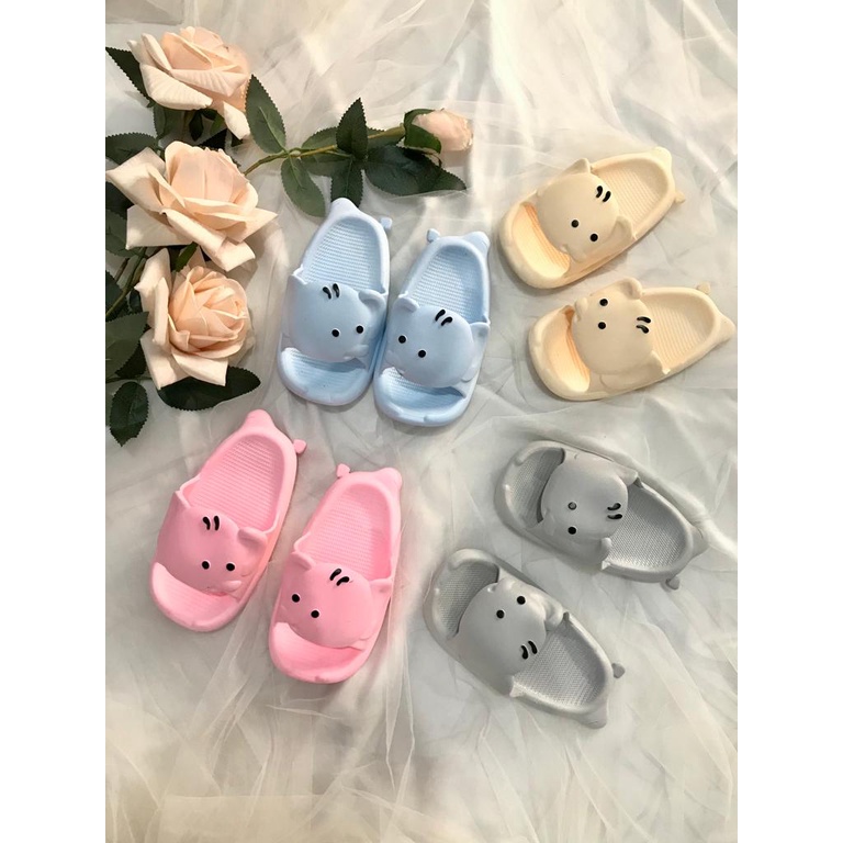 Sandal Slop Anak Motif Gajah Best Seller Mokaya 119-2A