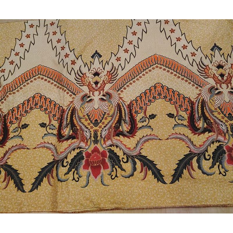 Kain batik solo alusan parang merak ukel kuning