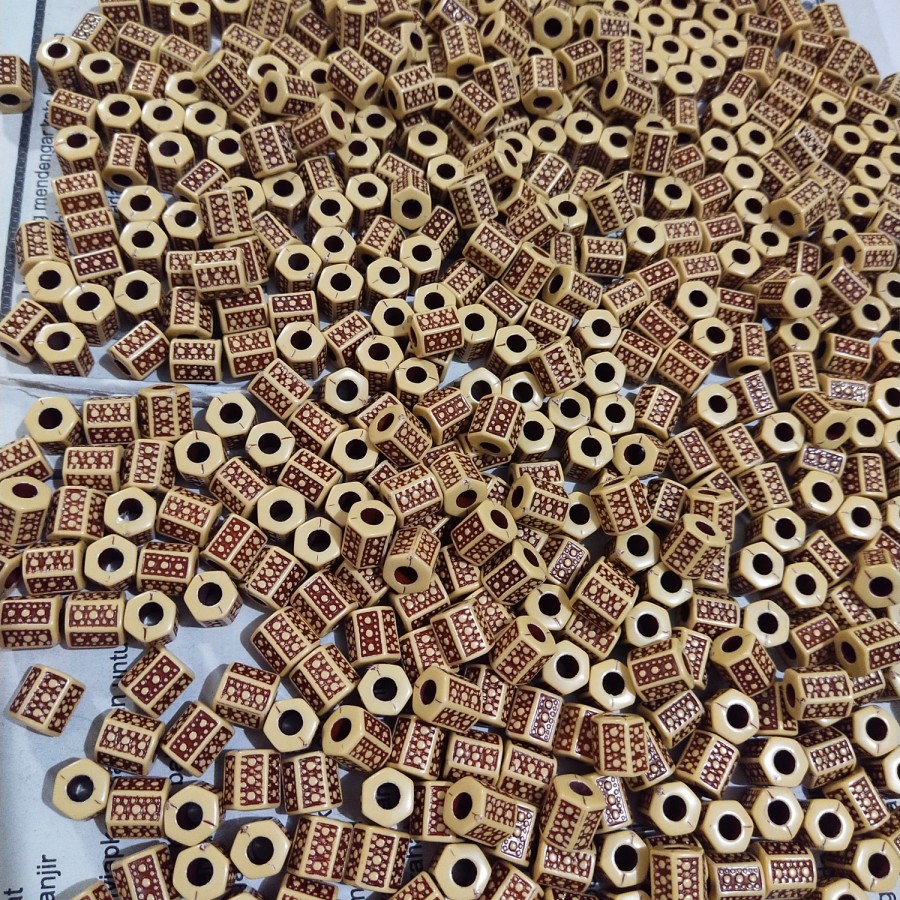 Stopper bulat lobi ujung tali kur 12 mm warna - Lobi lobi Tali Kur isi 24 biji