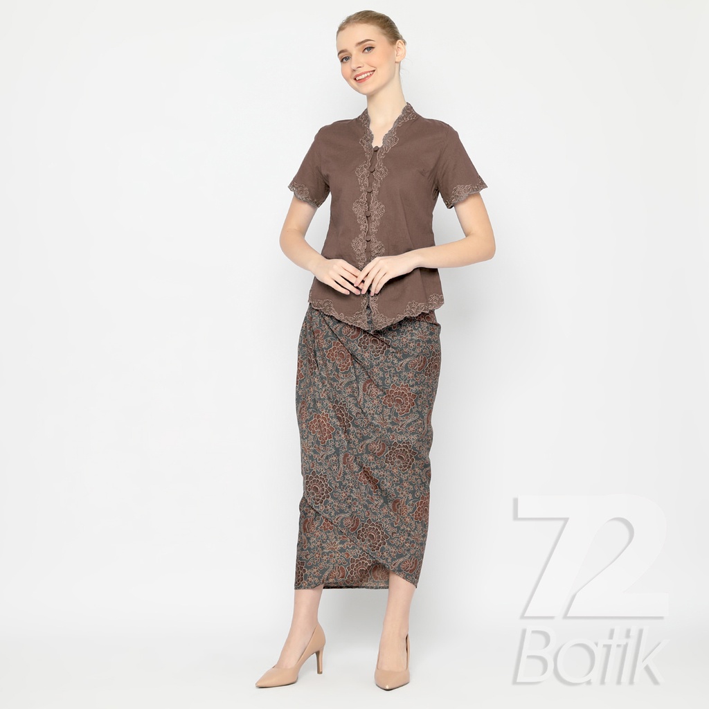 ROK BATIK SPAN Skirt Lilit Kebaya Instan Modern Wanita Motif Puspo Sari Warna Abu Grey Gray 729358 Cap 72 - Rok Batik Lilit Bawahan Skirt Kamen Kebaya Songket Batik Panjang Plisket Span Instan Jadi Bali Lembaran Premium Modern Untuk Wanita Kondangan