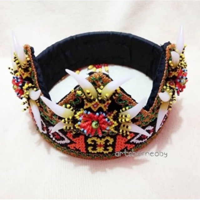 HIASAN KEPALA / TOPI BAJU ADAT DAYAK 3 MAHKOTA