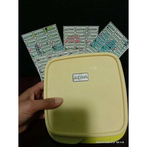 

stiker label Nama paket waterproff bahan vinyl glossy putih/transparant 1set isi 52 minimal order 4set(4nama