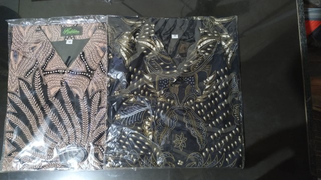 Pari Moca Kemeja Batik Pria Lengan Pendek Katun Halus Full Furing Batik Asmara