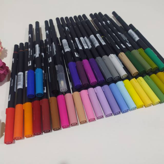 

Tombow Dual Brush Pen Art Marker *Asli!!*