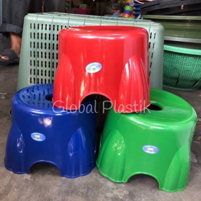 BANGKU JONGKOK BULAT PLASTIK BEE PLAST
