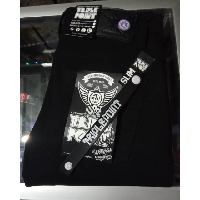 Gudang Celana/Celana jeans pria slimfit/original triple poin100%