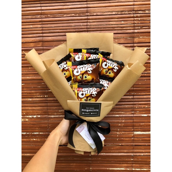 

BUKET SNACK BUCKET JAJAN BOUQUET MAKANAN SNACK WISUDA HADIAH ULANG TAHUN