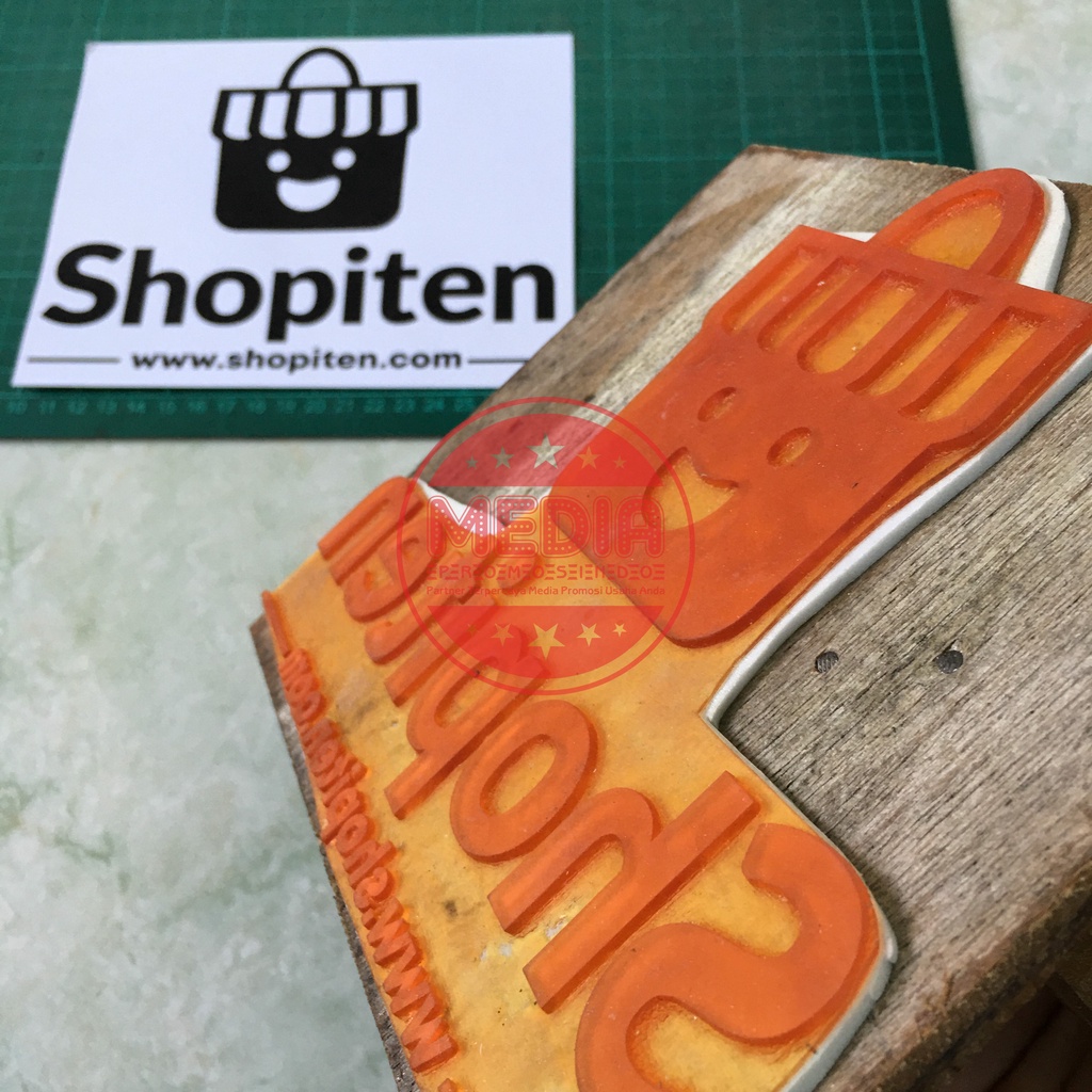 

Stempel Kayu Jumbo Besar Maksimal 14x13cm