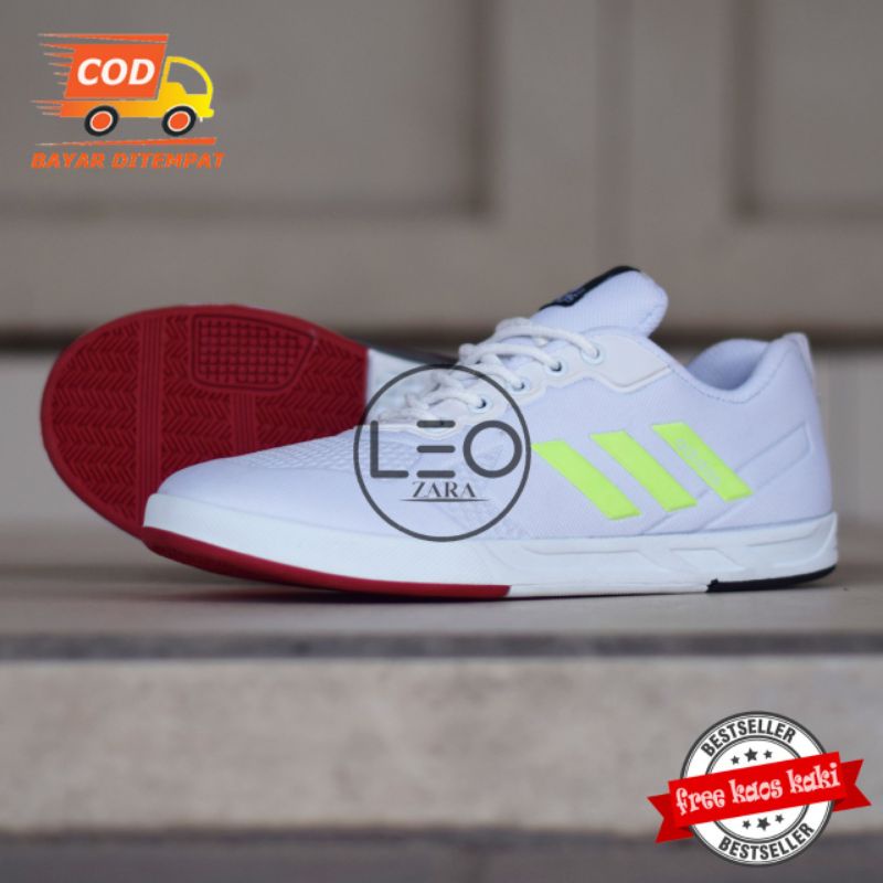 Sepatu Olahraga Outdoor Sport Running Pria Lari Jalan Santai Kekinian Adidas Cosmic Speed Racer