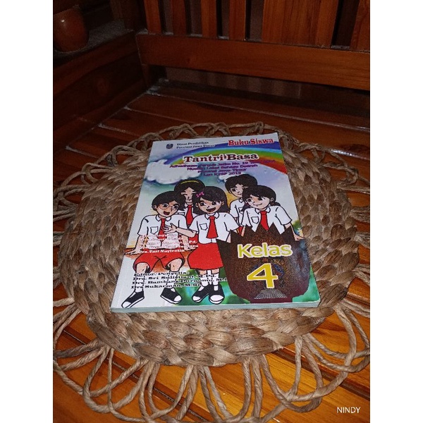 BUKU BAHASA JAWA KELAS 4SD MI  TANTRI BASA