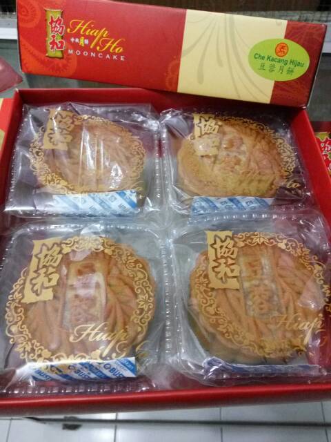 

Mooncake kue bulan