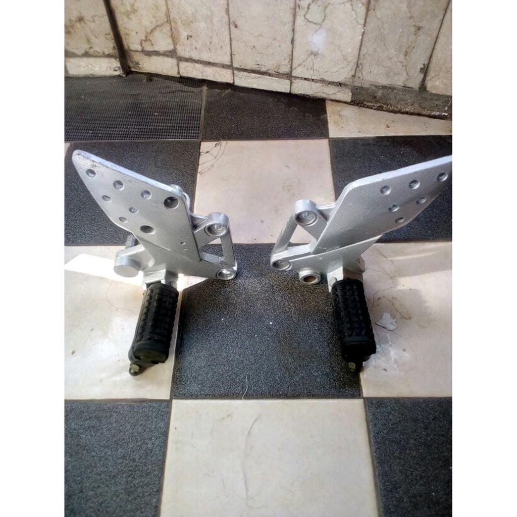 footstep cbr 150 old