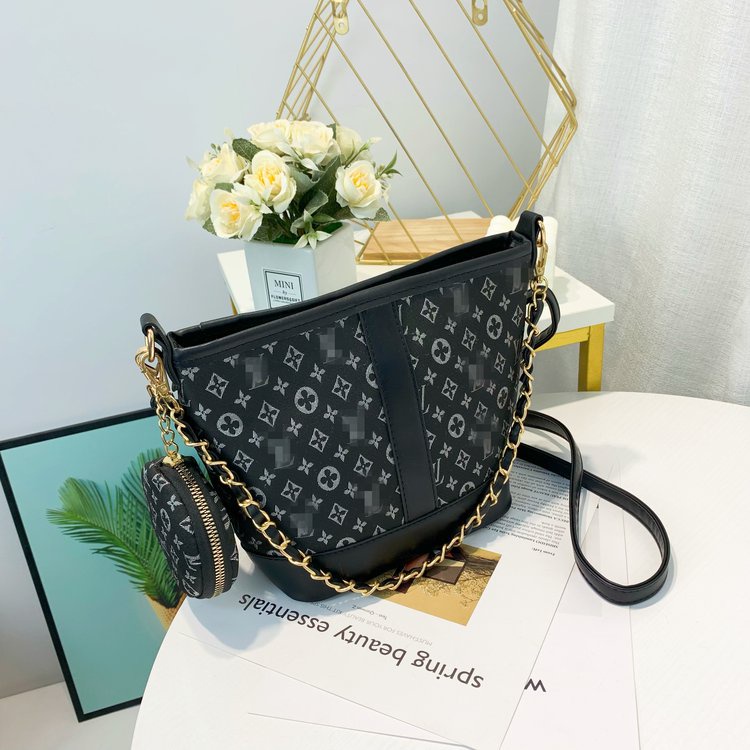 ( 2PC 1KG ) GTBI998877980 New Arrival  !!!  Tas Selempang Wanita Import  Premium Terbaru+WALLET