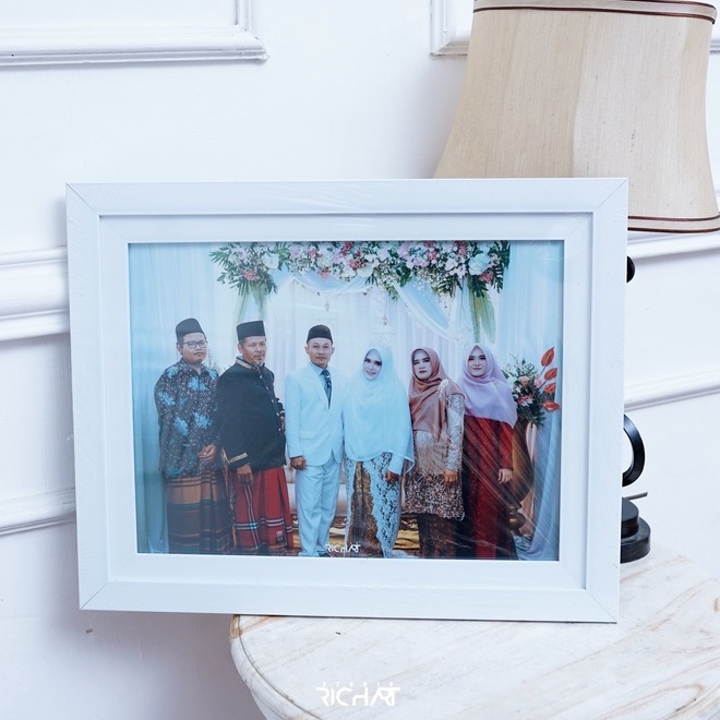 Jual paket cetak foto + figura ukuran 10Rs ,12R dan 12Rs laminasi tanpa