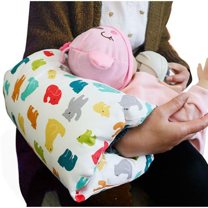 Nursing Arm Pillow / Bantal Tangan Menyusui / Bantal Menyusui