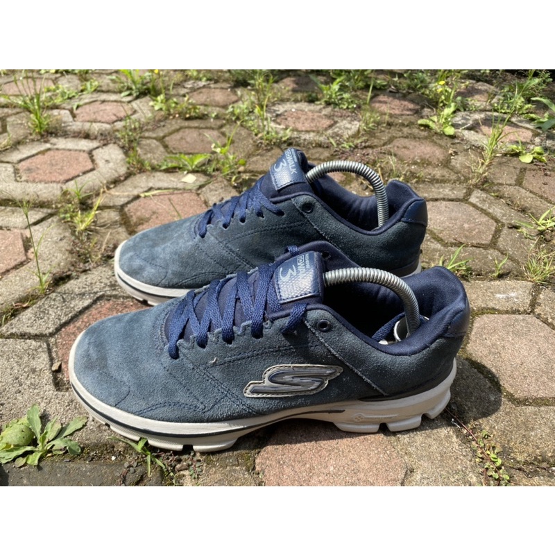 Skechers GoWalk 4