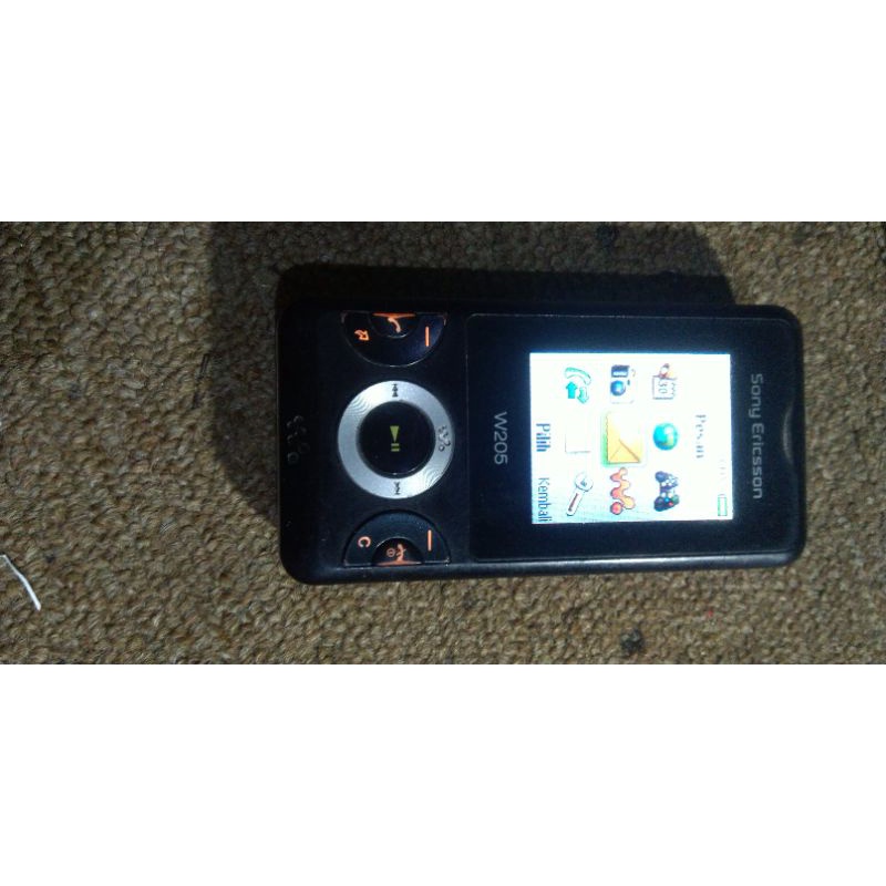 hp Sony Ericsson w205 slide se walkman