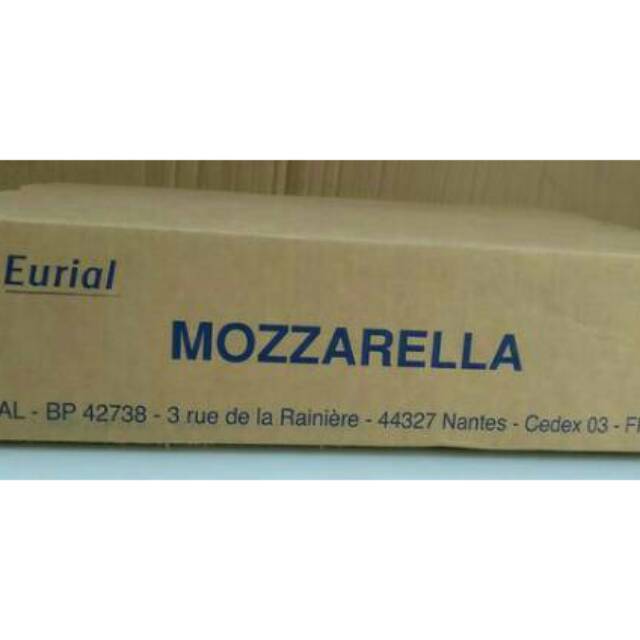 

Keju Mozzarella Eurial 10 kg