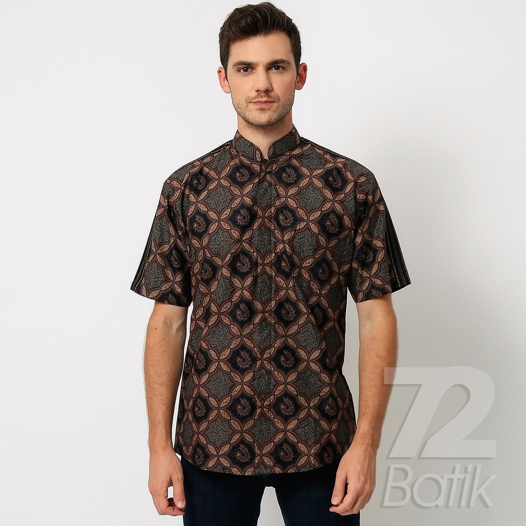 KEMEJA BATIK PRIA Lengan Pendek Slimfit Slim Fit Premium Warna Hitam Coklat 728854 Cap 72 - Baju Kemeja Atasan Pakaian Setelan Batik Pria Cowok Laki Laki Remaja Keluarga Kantor Lengan Pendek Modern Slimfit Slim Fit Premium Kekinian