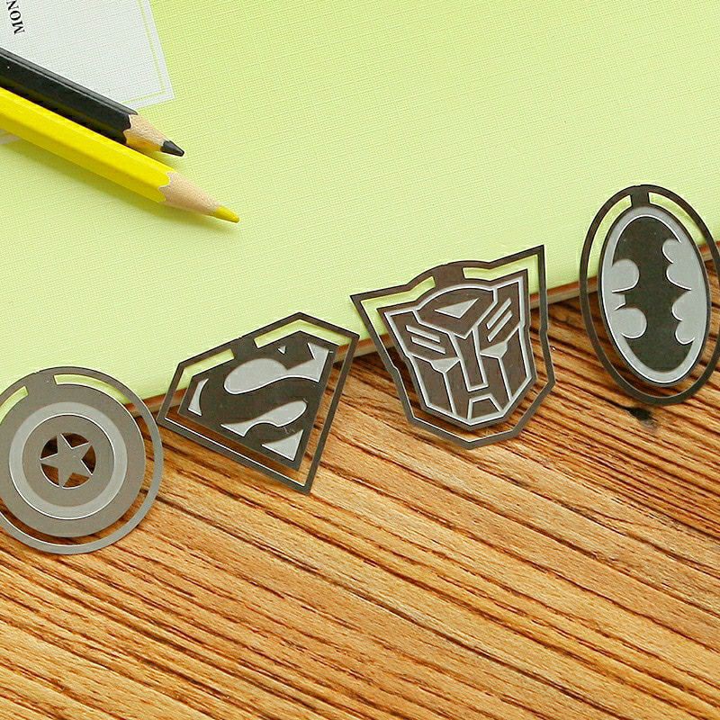 

Creative Hollow Metal Bookmark Superhero League Captain America Superman Cartoon Styling Bookmark