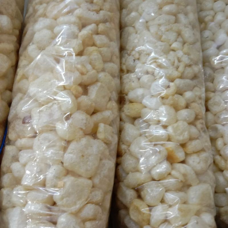 

KRUPUK KULIT SAPI KOTAK ASLI MOJOKERTO BERAT 100GRAM 200GRAM 250GRAM