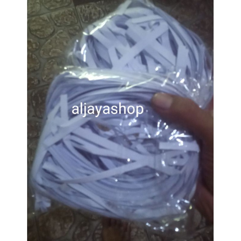

KERTAS Kertas serut/kertas suwir polos putih