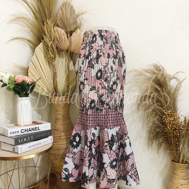Rok Batik Plisket Duyung-Mojang Pink