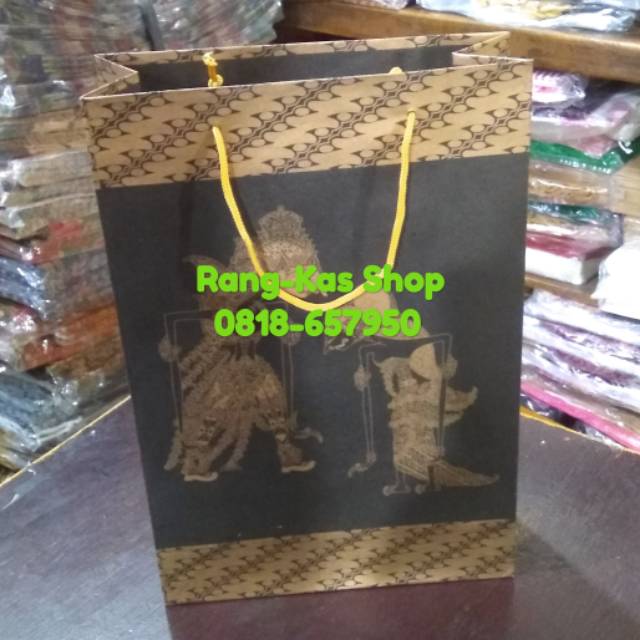 

Paper bag Batik Wayang Gold Buku Eksklusif samson doff