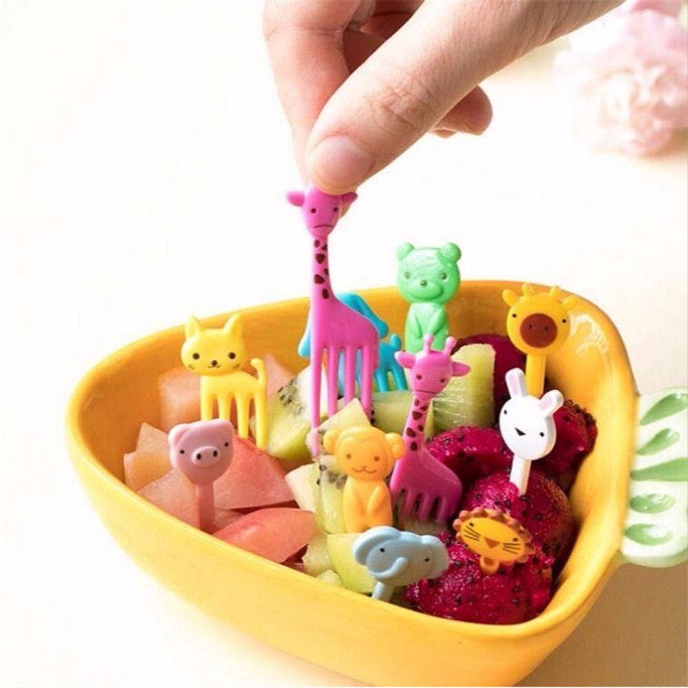 【COD Tangding】Set Garpu Buah Desain Kartun Binatang Lucu Bahan Plastik Gaya Jepang