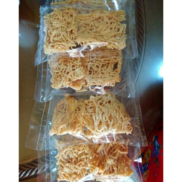 

Keripik singkong tiwul manis gurih jajan jadul