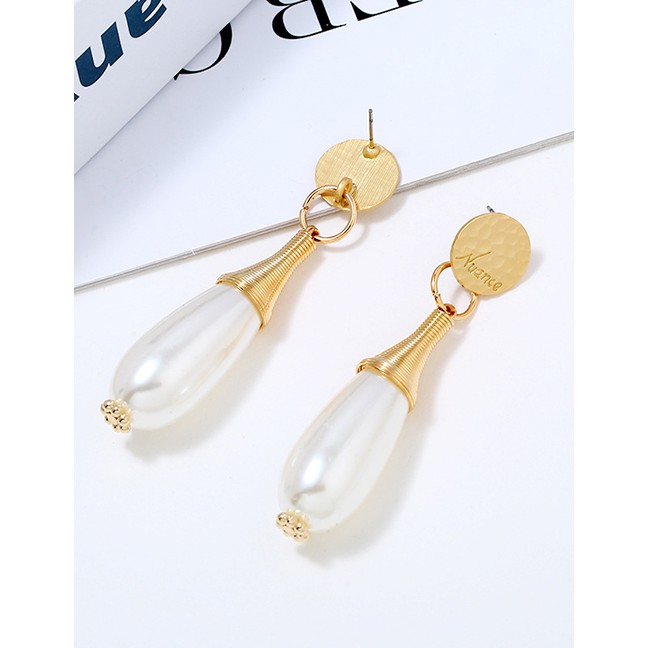 LRC Anting Tusuk Fashion Gold Waterdrop Pearl Earrings F33198