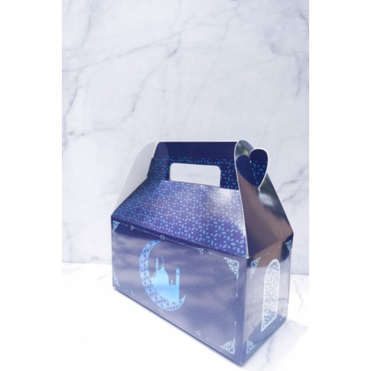 

Gable Box Toples/Hampers Idul Fitri