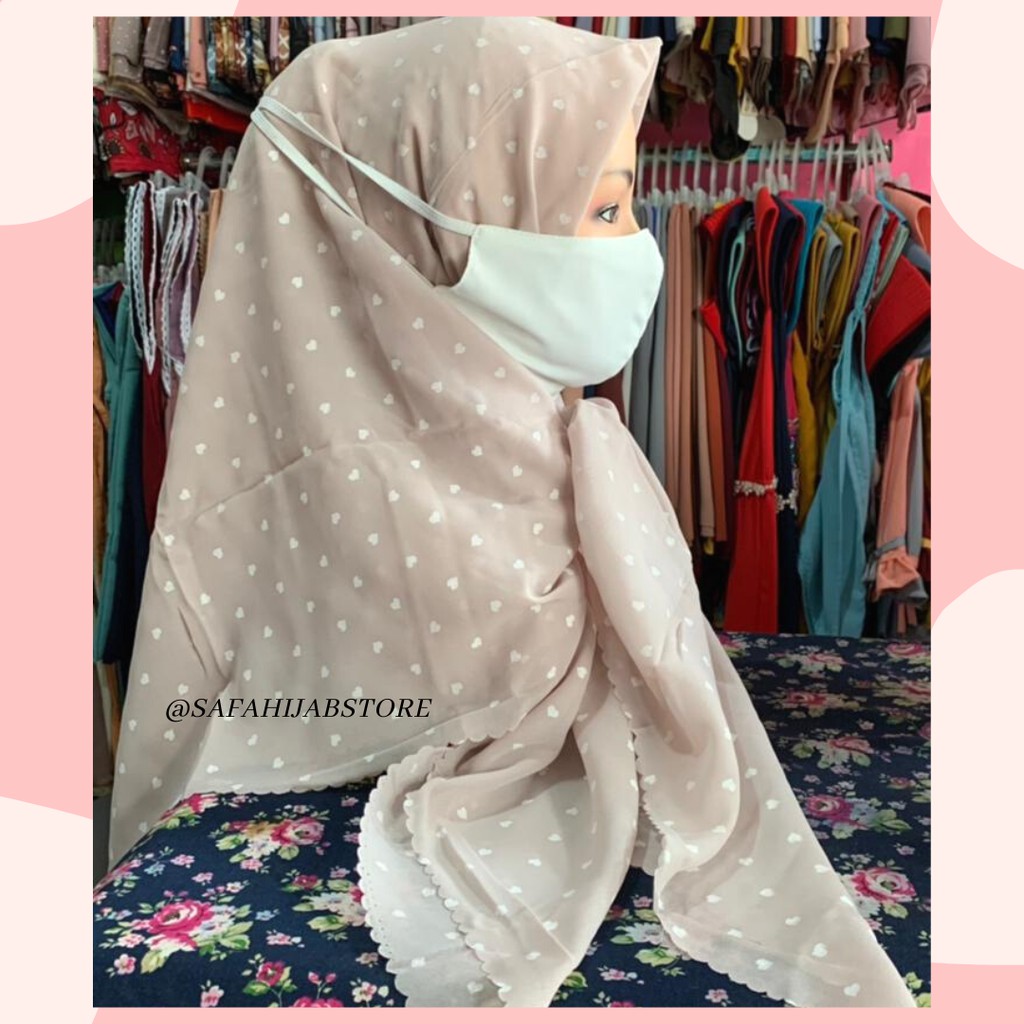 HIJAB SEGIEMPAT LOVE SQUARE