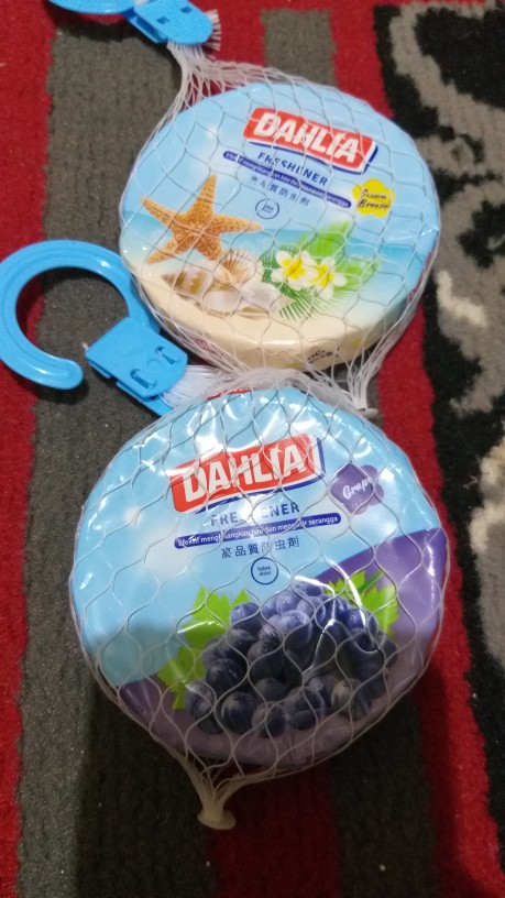Dahlia Kamper Freshener Gantung